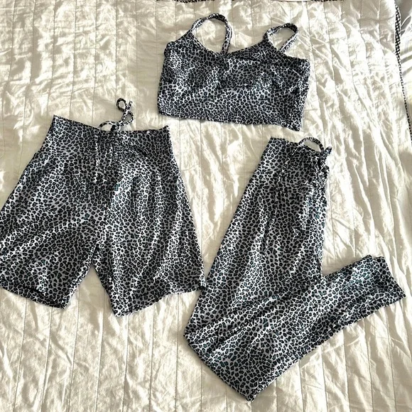 Leopard Print 3 pcs Activewear Set - Picture 3 of 3